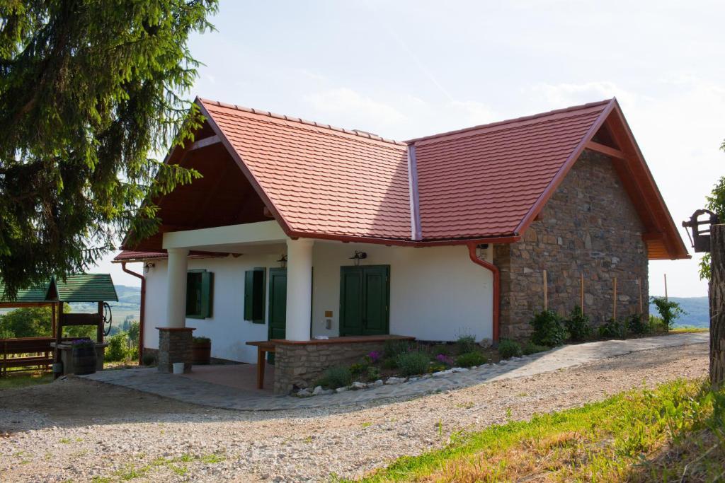 Oereghegyi Apartman Vindornyalak Habitación foto